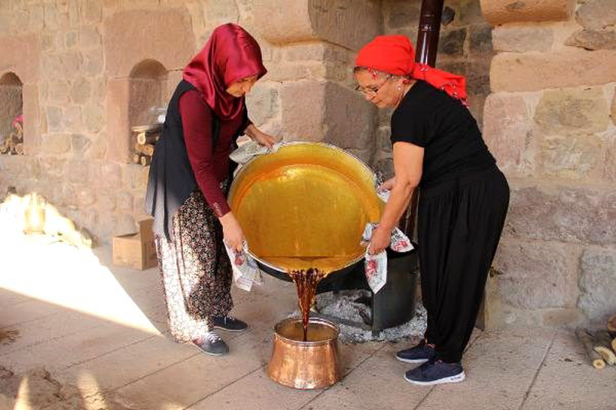 İncesu\'da 20 çeşit üzümden pekmez yapılıyor