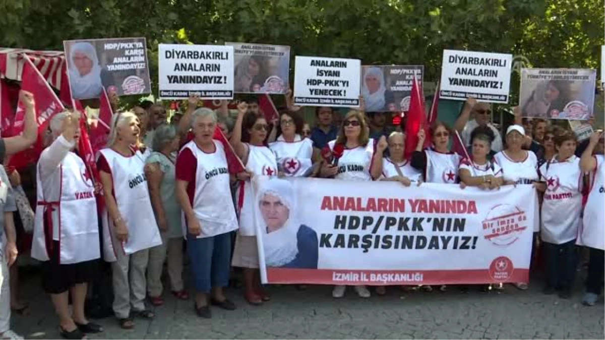 İzmir\'den Diyarbakır annelerinin oturma eylemine destek
