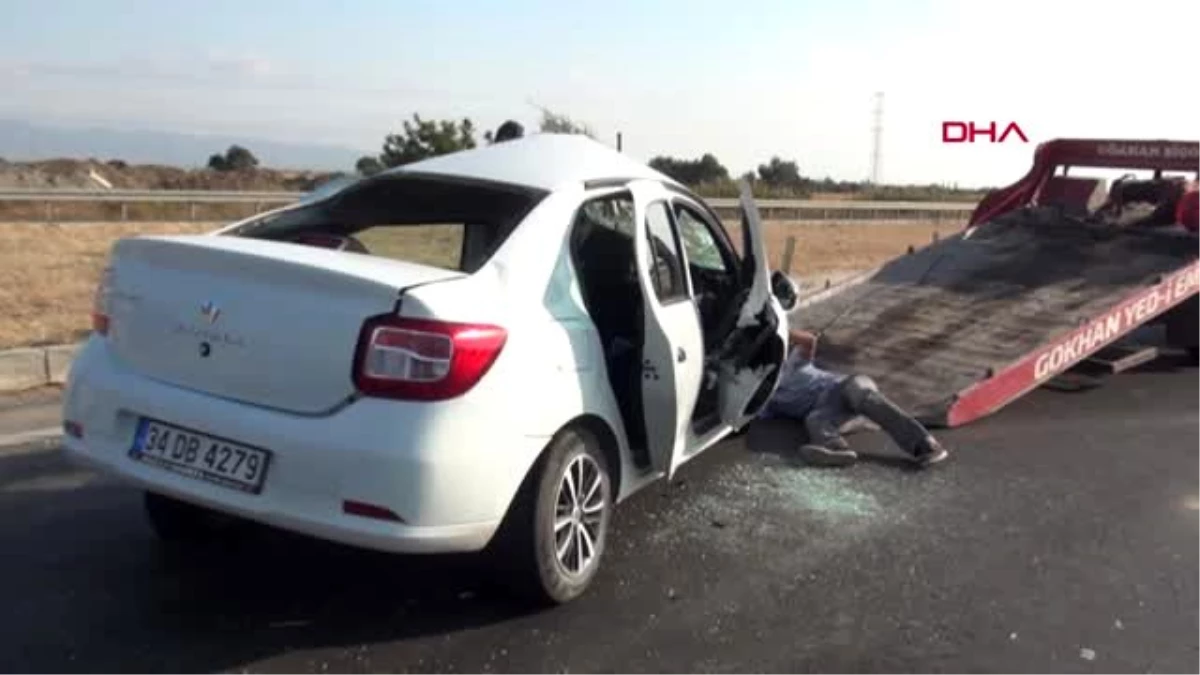 İzmir kavşakta kamyon otomobile çarptı 1 ölü, 3 yaralı