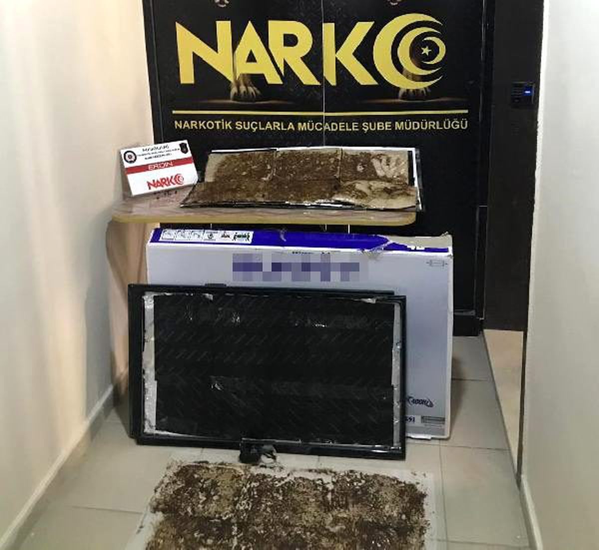 Kargo aracında 3 kilo eroin ele geçirildi
