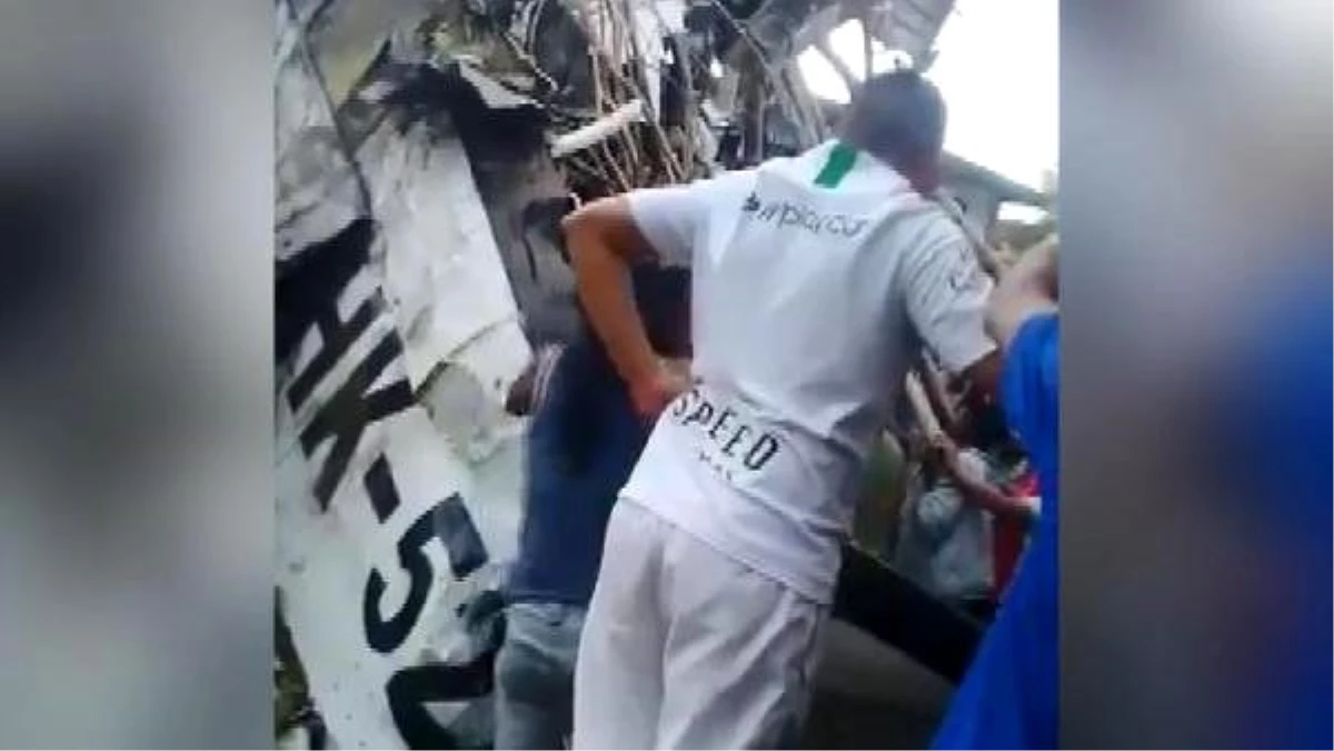 Kolombiya\'da uçak düştü: 7 ölü, 3 yaralı