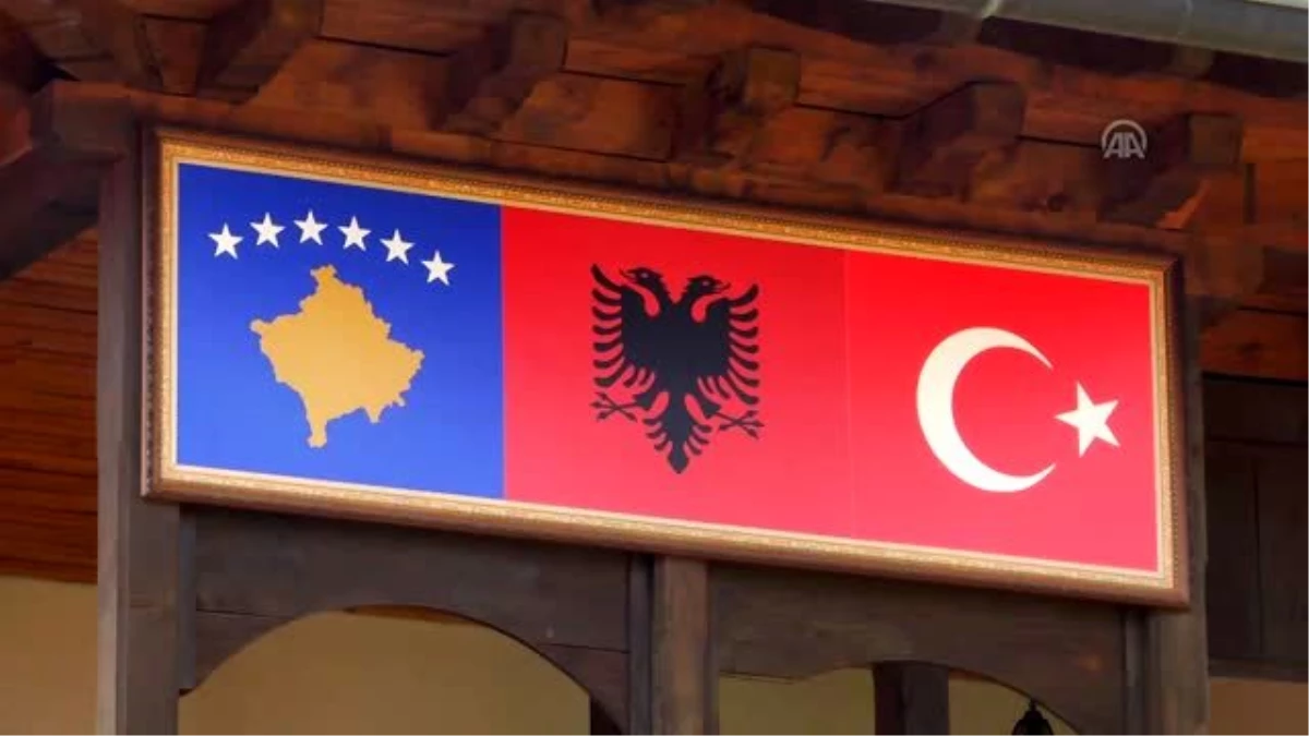 Kosova\'da hafızların merkezi Büyük Yakova Medresesi