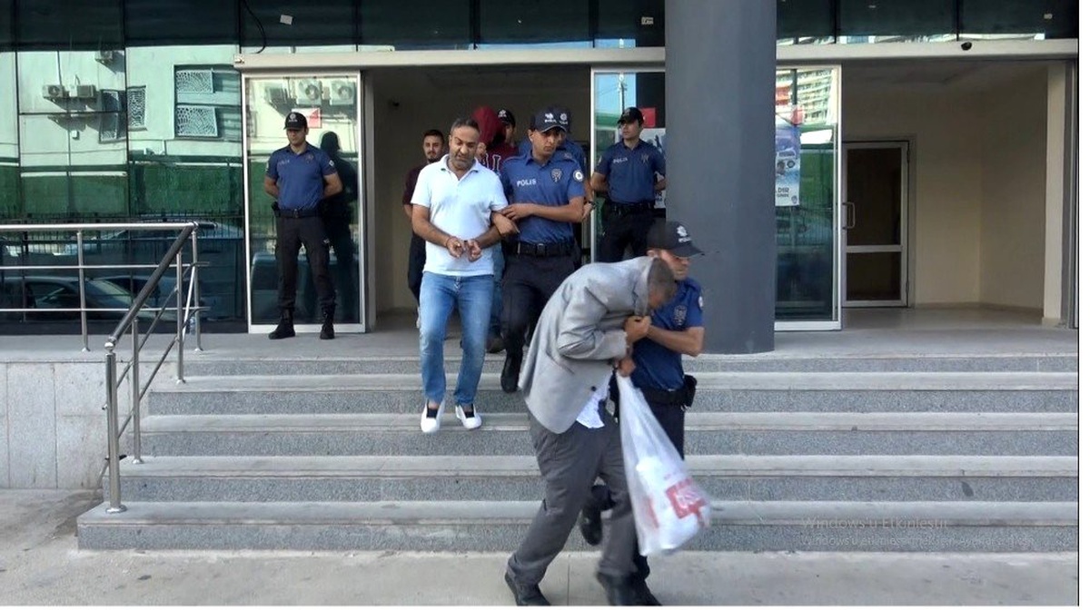 Piyasaya reçetesiz ilaç süren şüpheliler \'masum\'muş