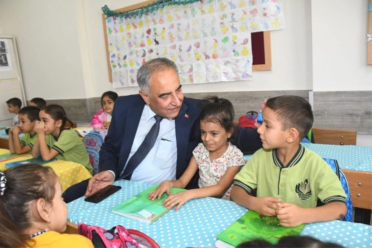 Rektör Turgut, İlköğretim Haftasını kutladı