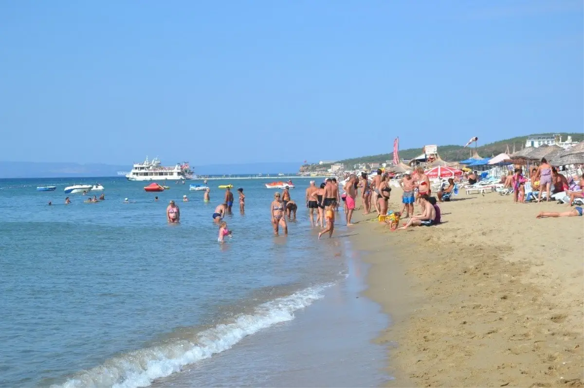 Sarımsaklı plajları Sırp turistlere kaldı