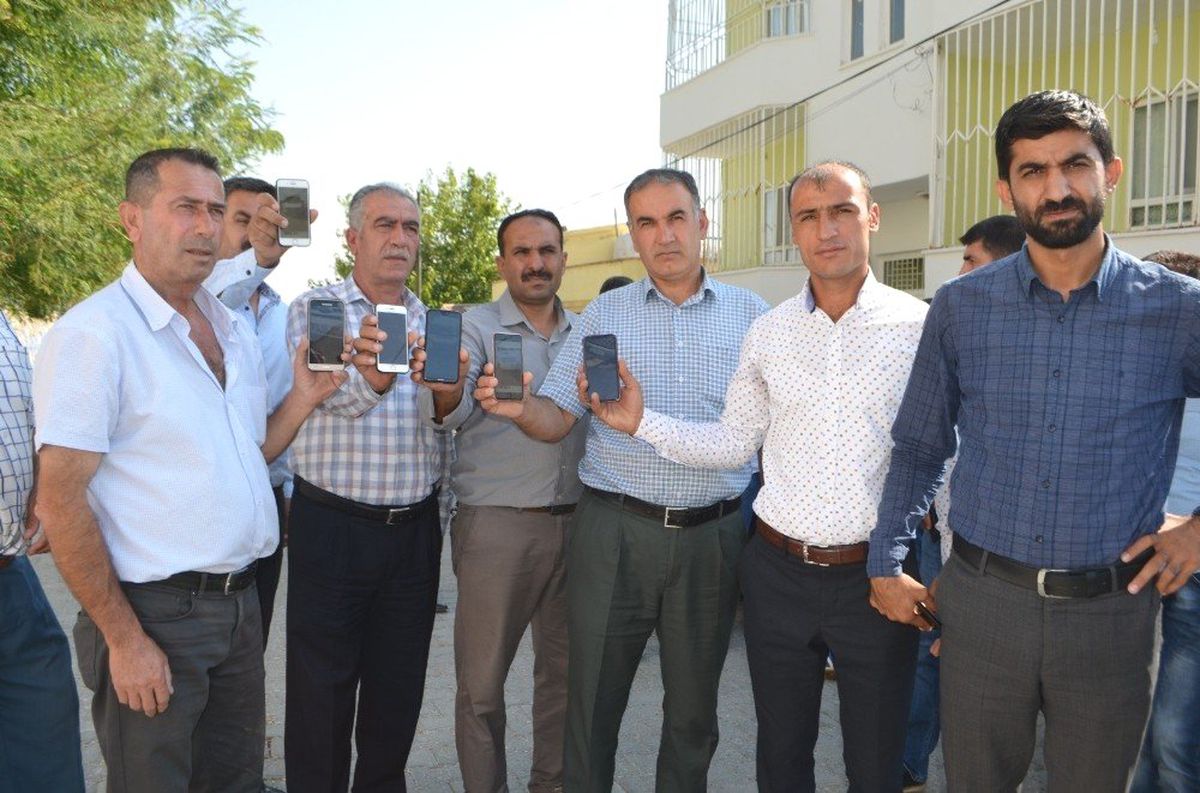 Servis sorunu yaşayan köylüler çocuklarını okula göndermek istemiyor