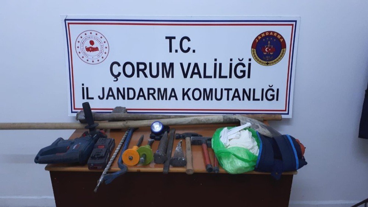 Sungurlu\'da kaçak kazıya suçüstü