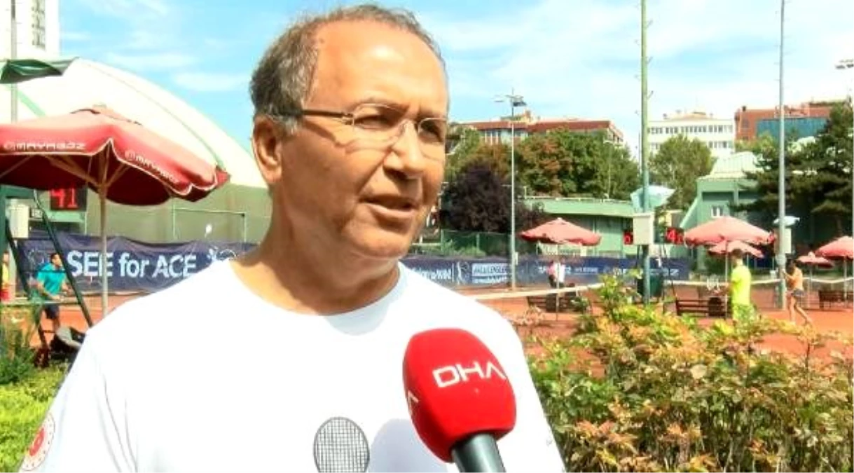 Tenis federasyonu başkanı durmuş: tenisin dünya kupasında birinci olmak gurur verici