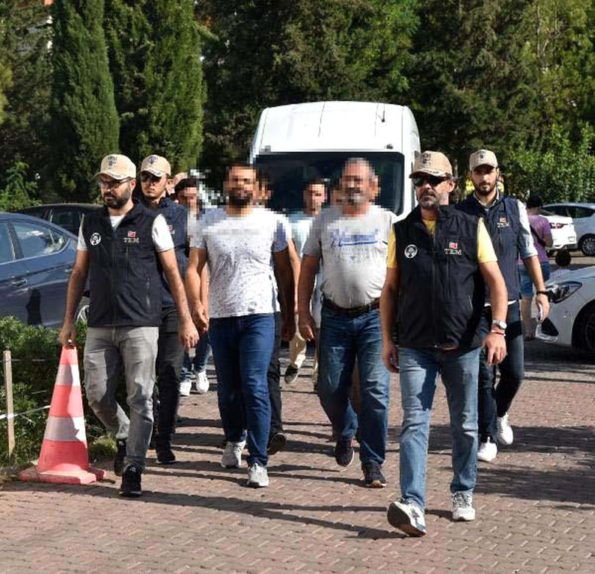 7 ilde fetö operasyonu: 13 gözaltı