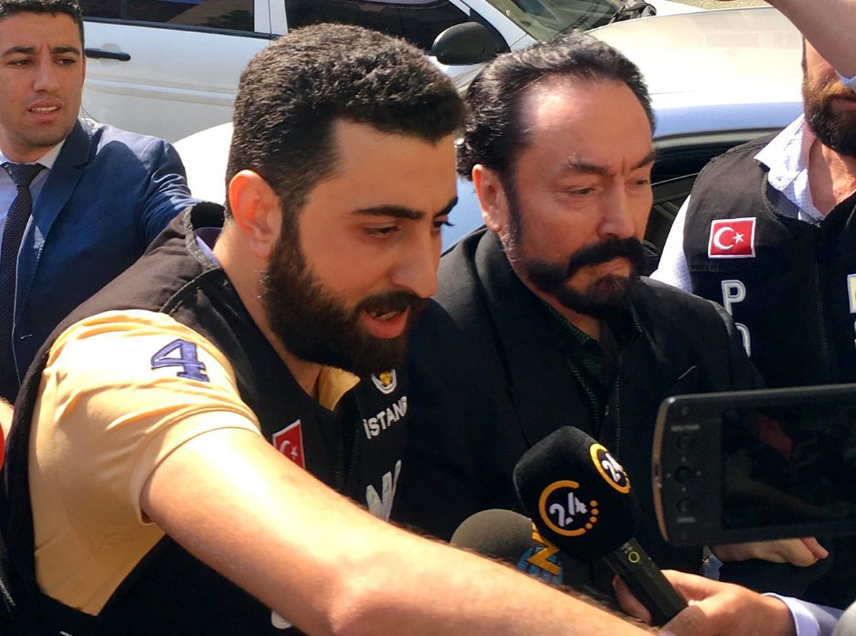 Adnan Oktar sanık kürsüsünde