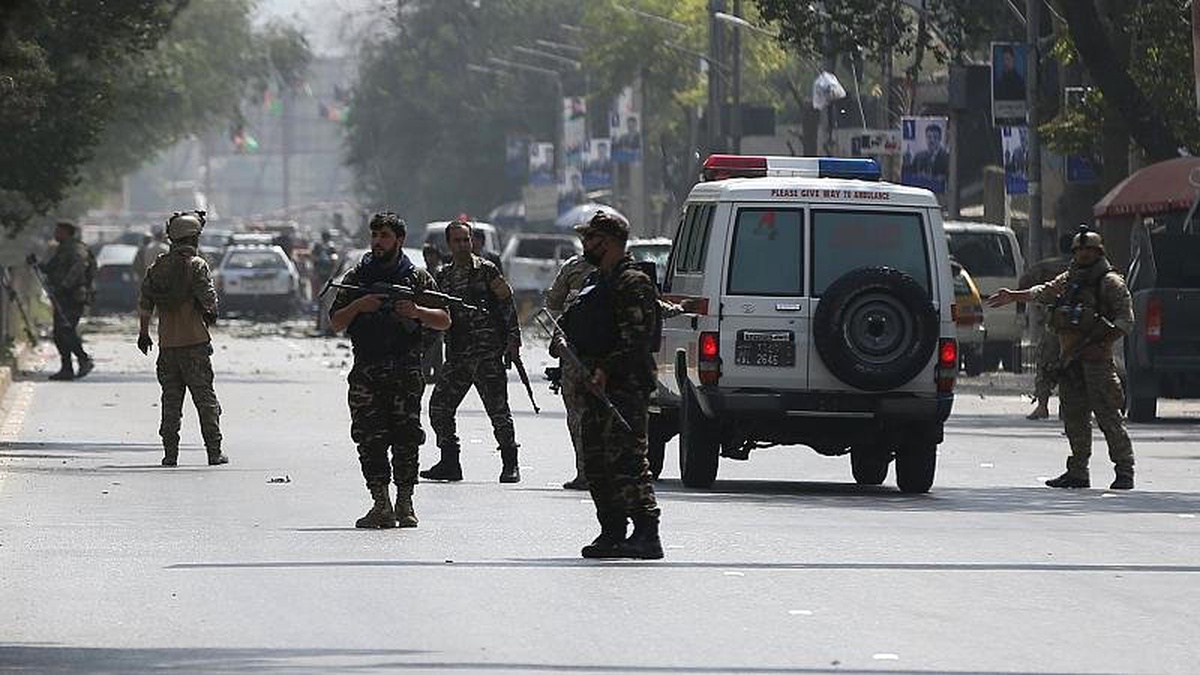 Afganistan Cumhurbaşkanı Gani\'nin seçim mitingine bombalı saldırı: En az 24 ölü, 30 yaralı