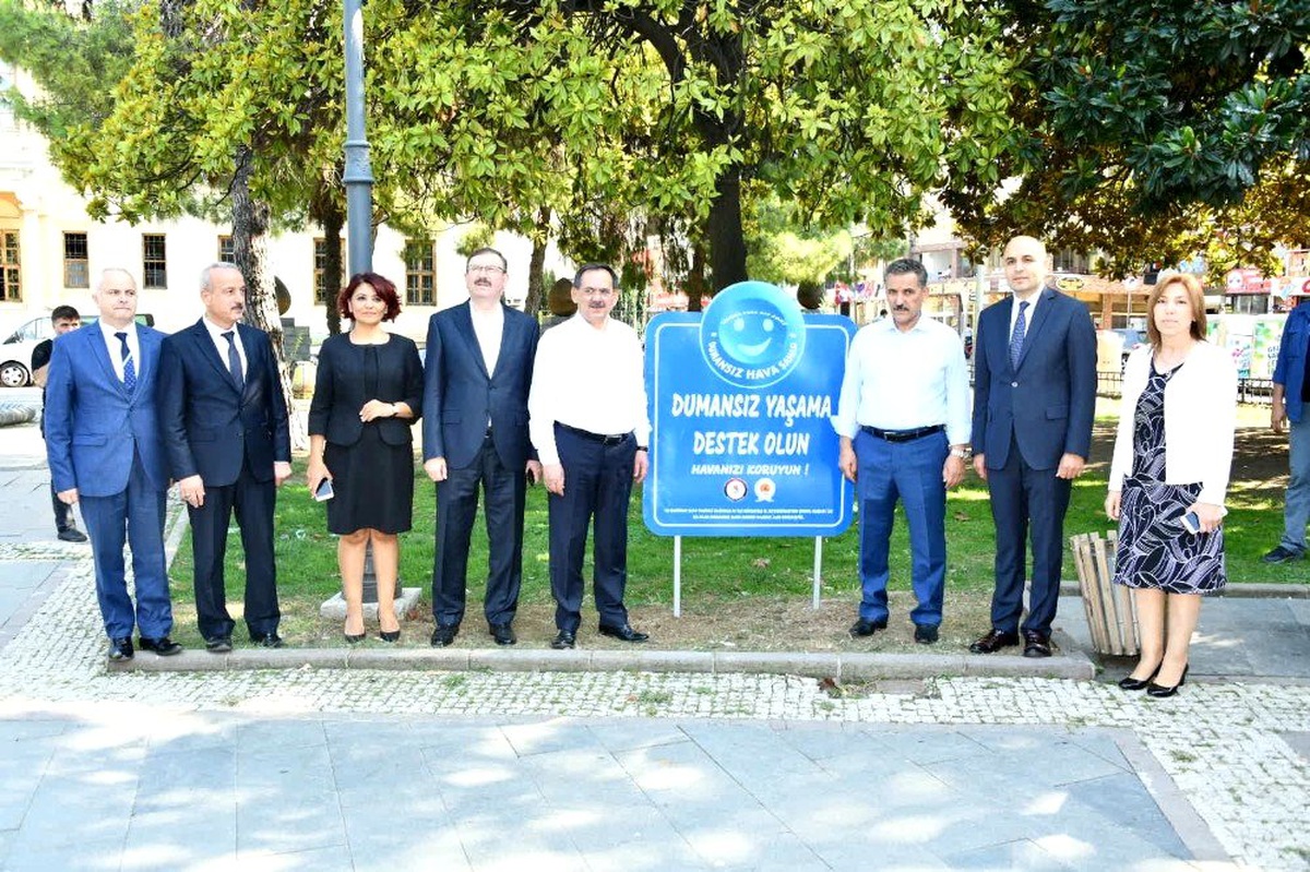 Anıt Park \'dumansız hava sahası\' ilan edildi