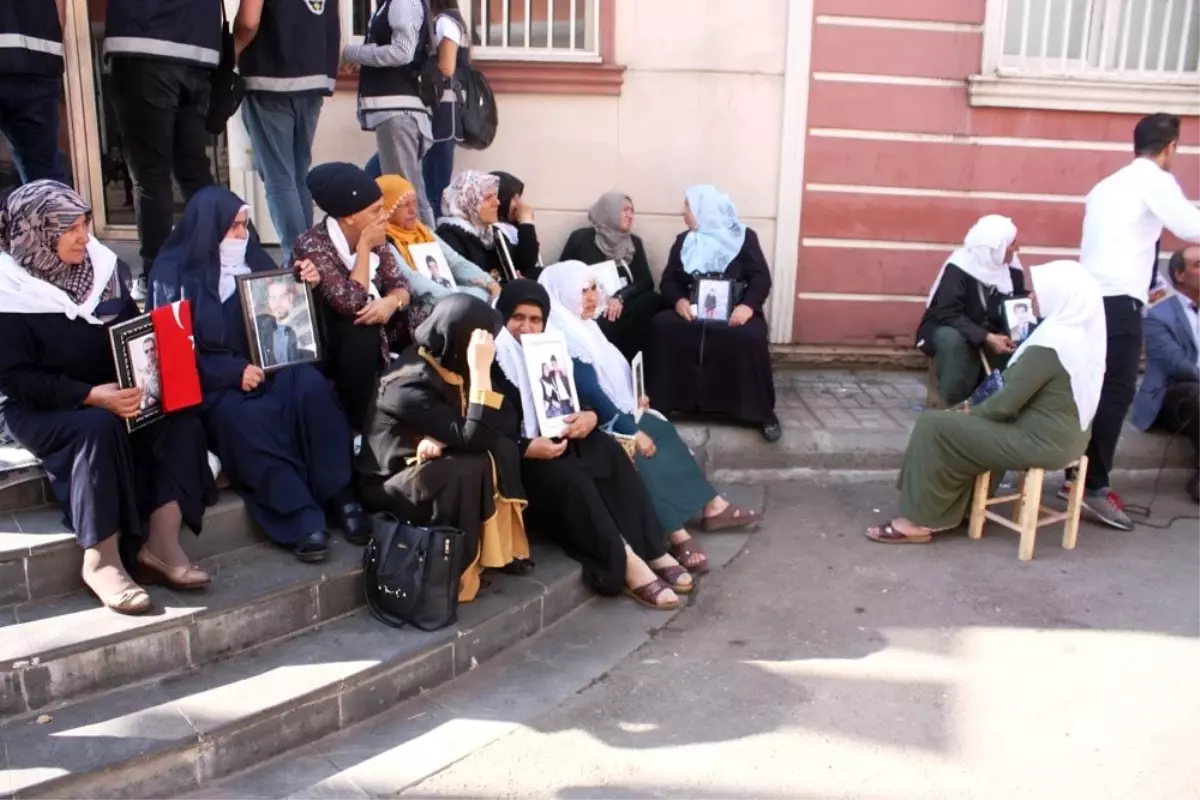 Anneler direniyor, destekler çığ gibi büyüyor