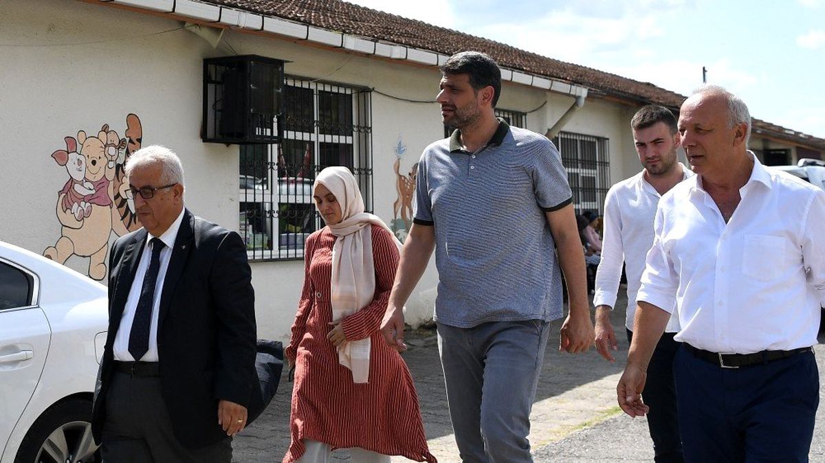 Başkan Kocaman Eşme\'de okullarda incelemelerde bulundu