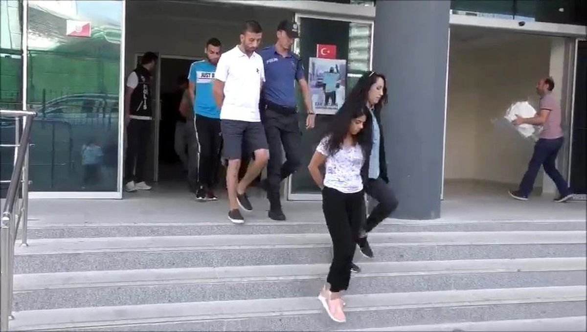 Bursa\'da uyuşturucu operasyonu: 25 kişi gözaltında