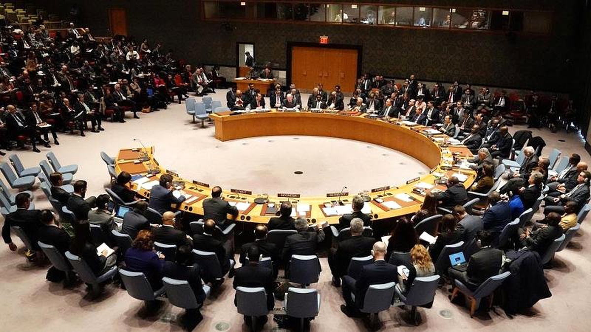 Çin\'in veto tehdidini aşan BM, Afganistan\'daki UNAMA misyonuna devam edecek