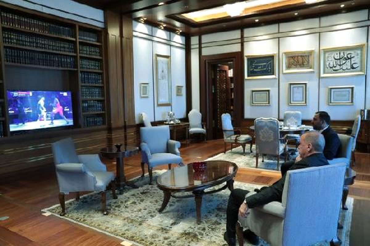 Cumhurbaşkanı erdoğan, altın madalya kazanan kayaalp\'i tebrik etti