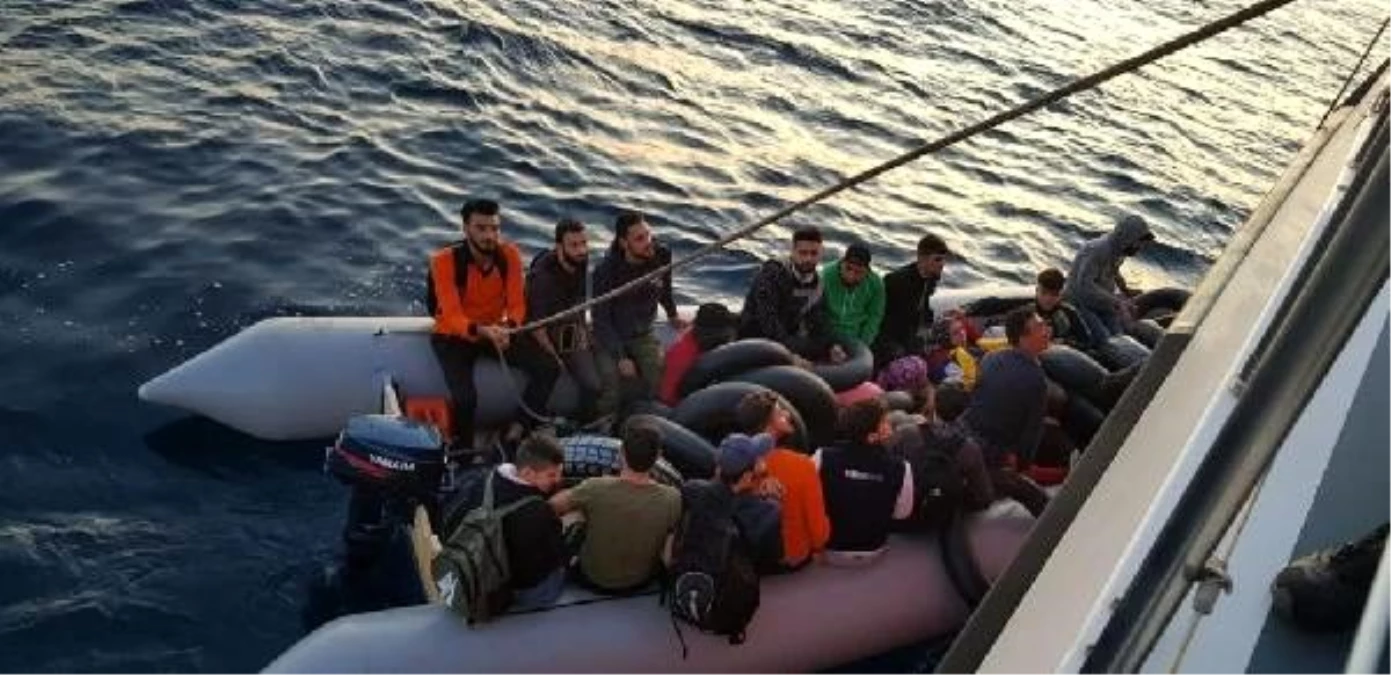Didim açıklarında 61 kaçak göçmen yakalandı