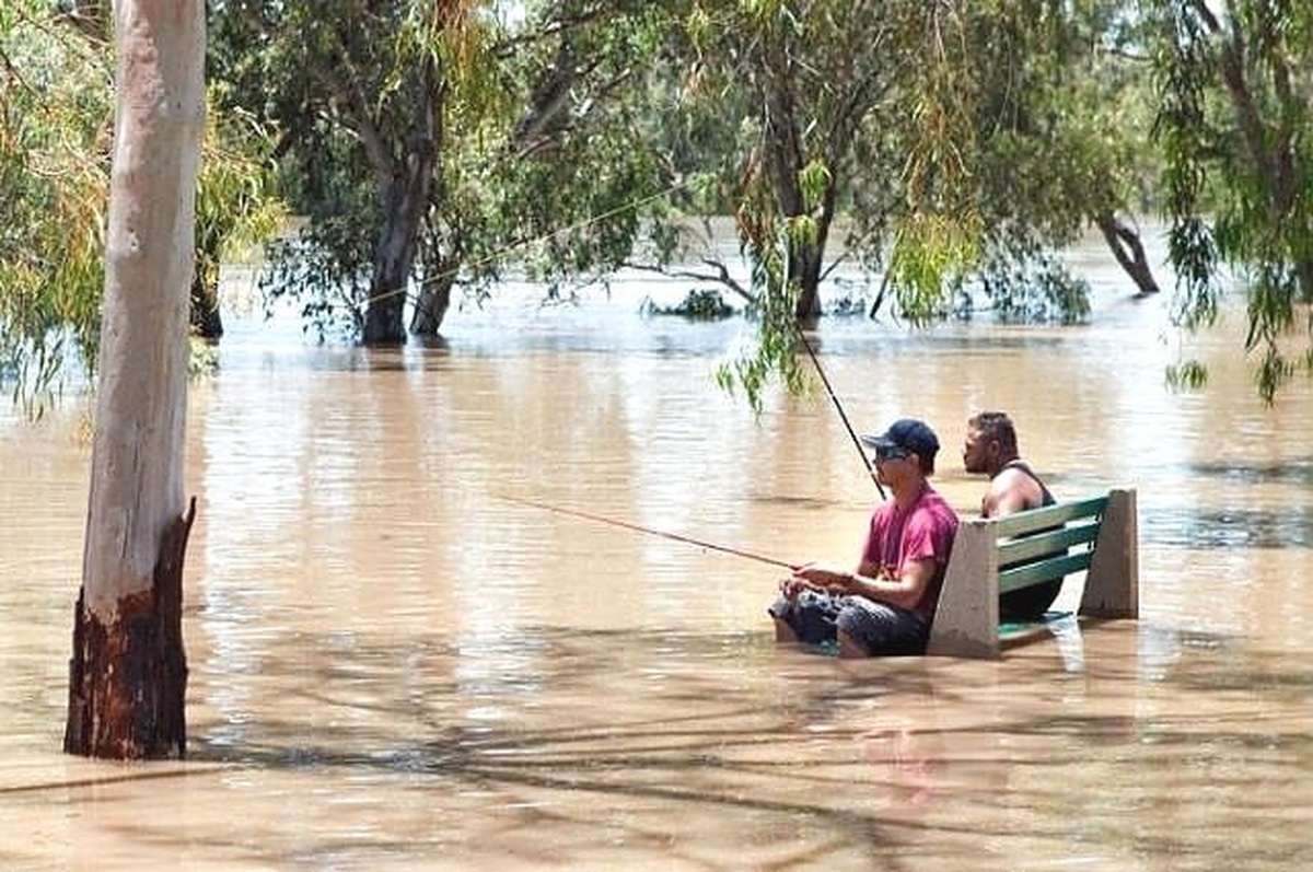 Dünya Yansa Bir Kova Su Dökmeyecek Sülalesi Rahat 10 İnsan