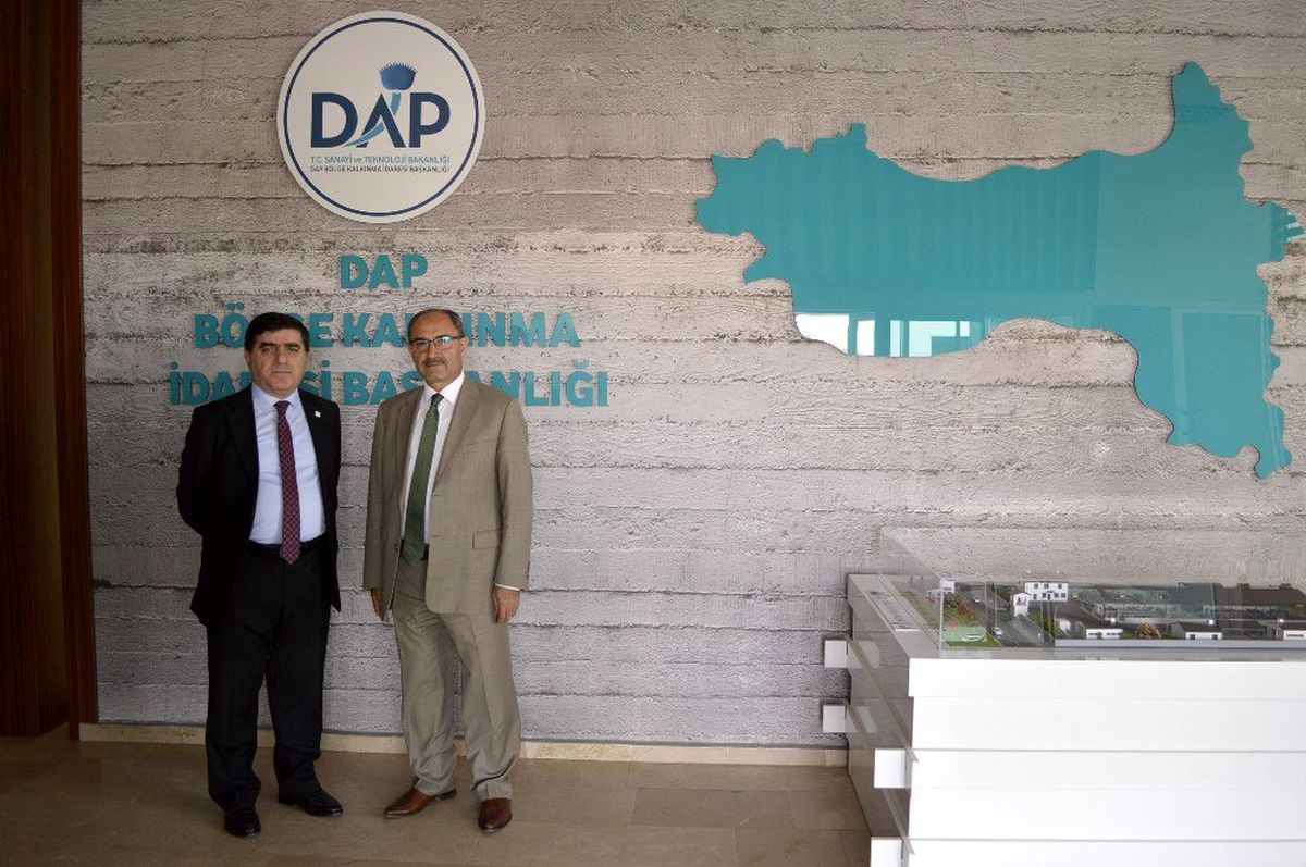 GAP Başkanı, DAP\'ı ziyaret etti