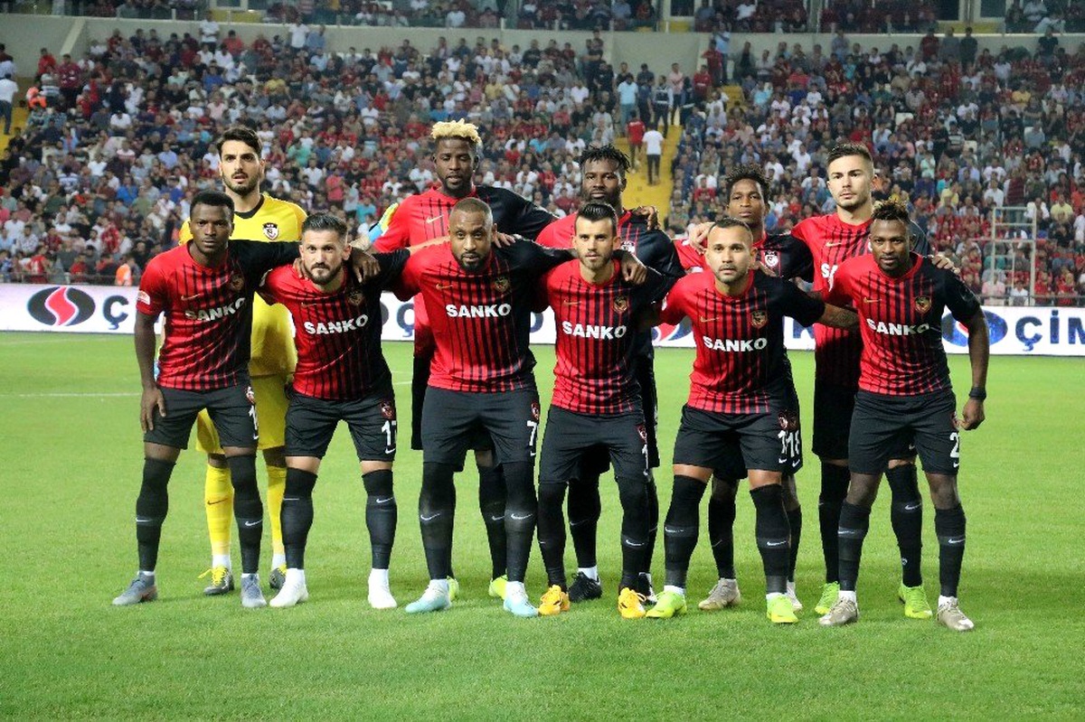 Gazişehir Gaziantep, Süper Lig\'de çok farklı
