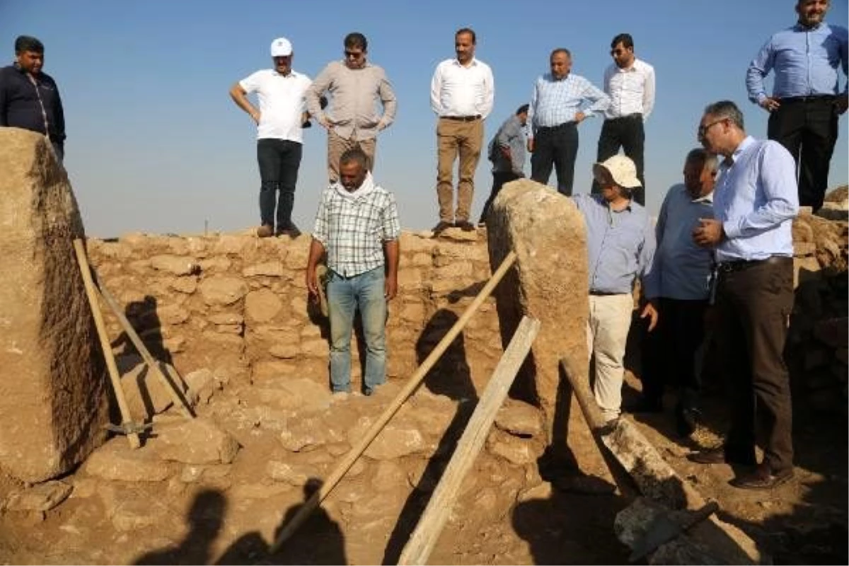 Göbeklitepe\'ye benzeyen harbetsuvan tepesi\'nde kazılar başladı