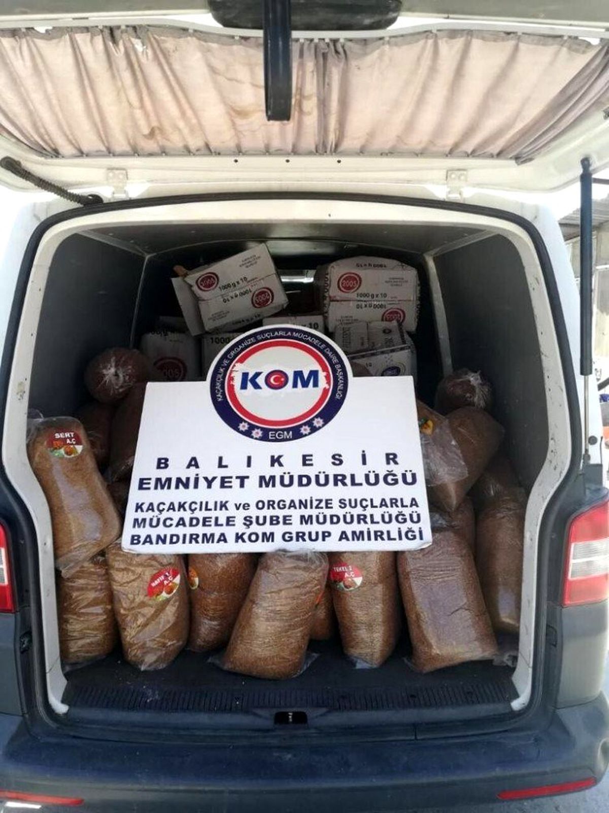 Gönen\'de kaçak tütün operasyonu