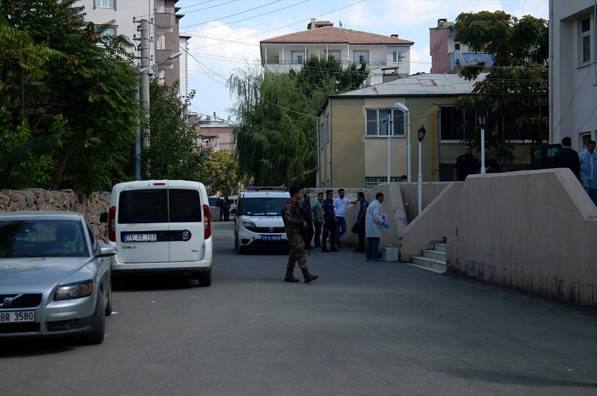 Iğdır Adliyesi\'nde silahlı kavga: 1 ölü, 1 yaralı