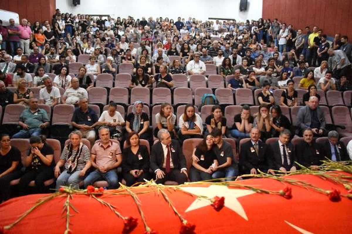 Kampüsteki kazada ölen sezen için üniversitede hazin tören