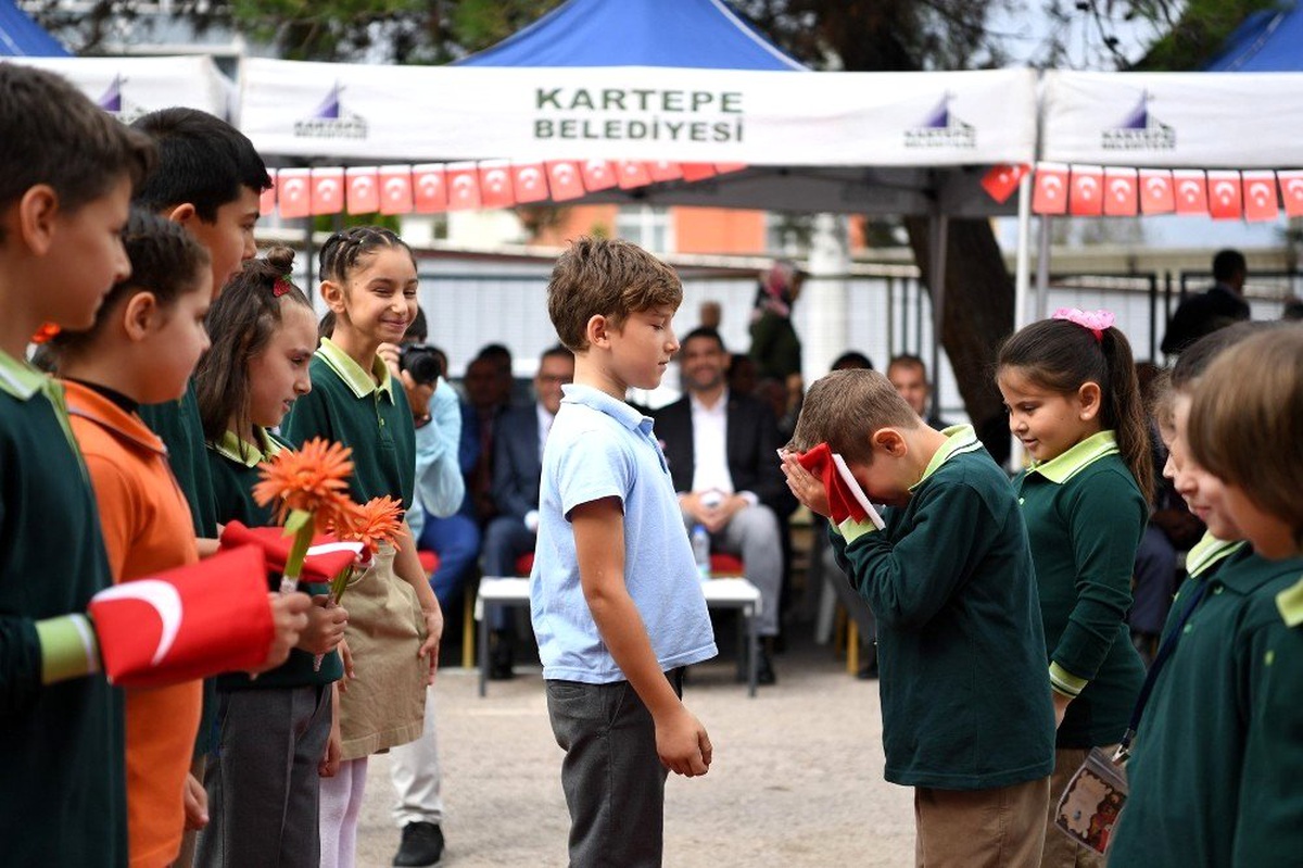 Kartepe\'de İlköğretim Haftası coşkuyla kutlandı