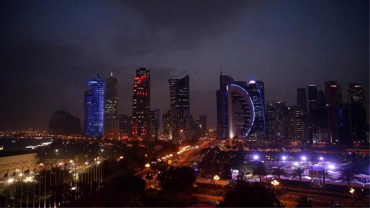 Katar\'dan ekonomik açılım: Yabancı yatırımcılara oturum izni