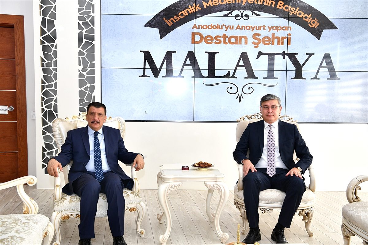 Kazakistan\'ın Ankara Büyükelçisi Saparbekuly Malatya\'da
