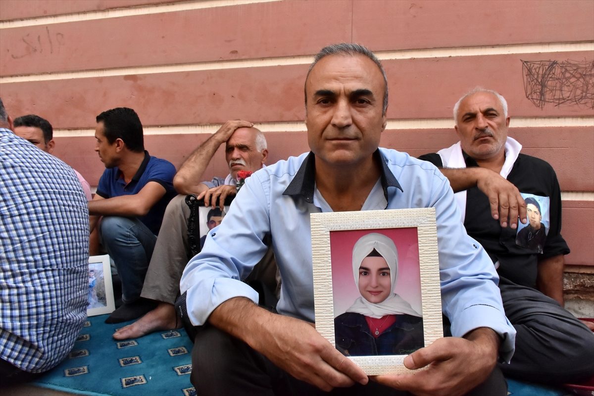 "Kızımın Kobani\'ye götürüldüğünden şüpheleniyorum"