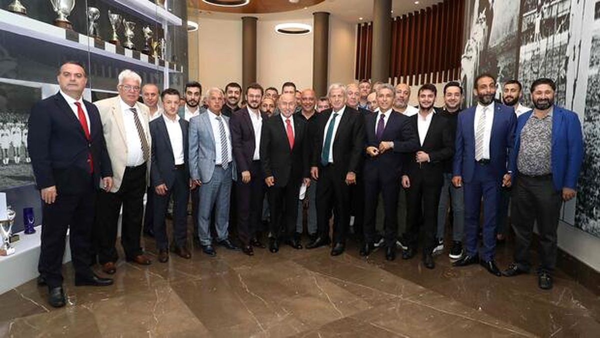Nihat Özdemir\'e 2. ve 3. Lig kulüplerinden ziyaret