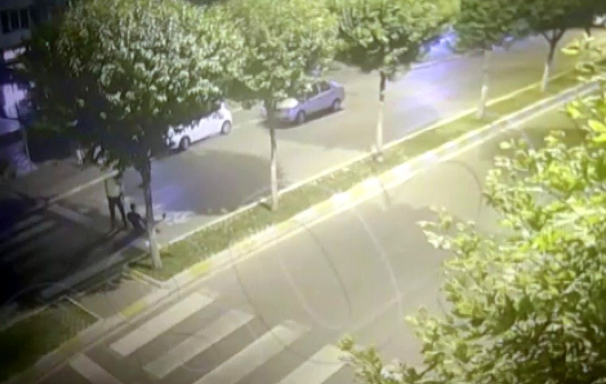Önce drift yaptı, kaçarken düşüp polise yakalandı
