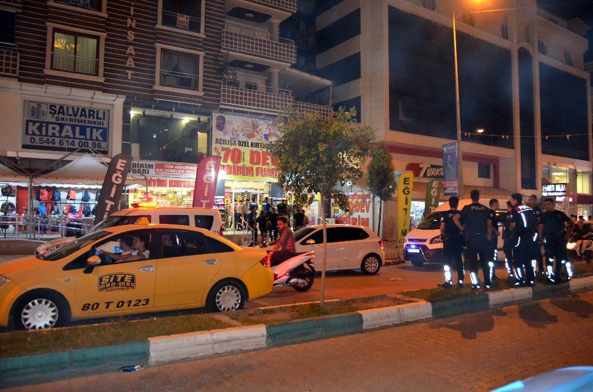 Osmaniye\'de bıçaklı kavga: 2 yaralı