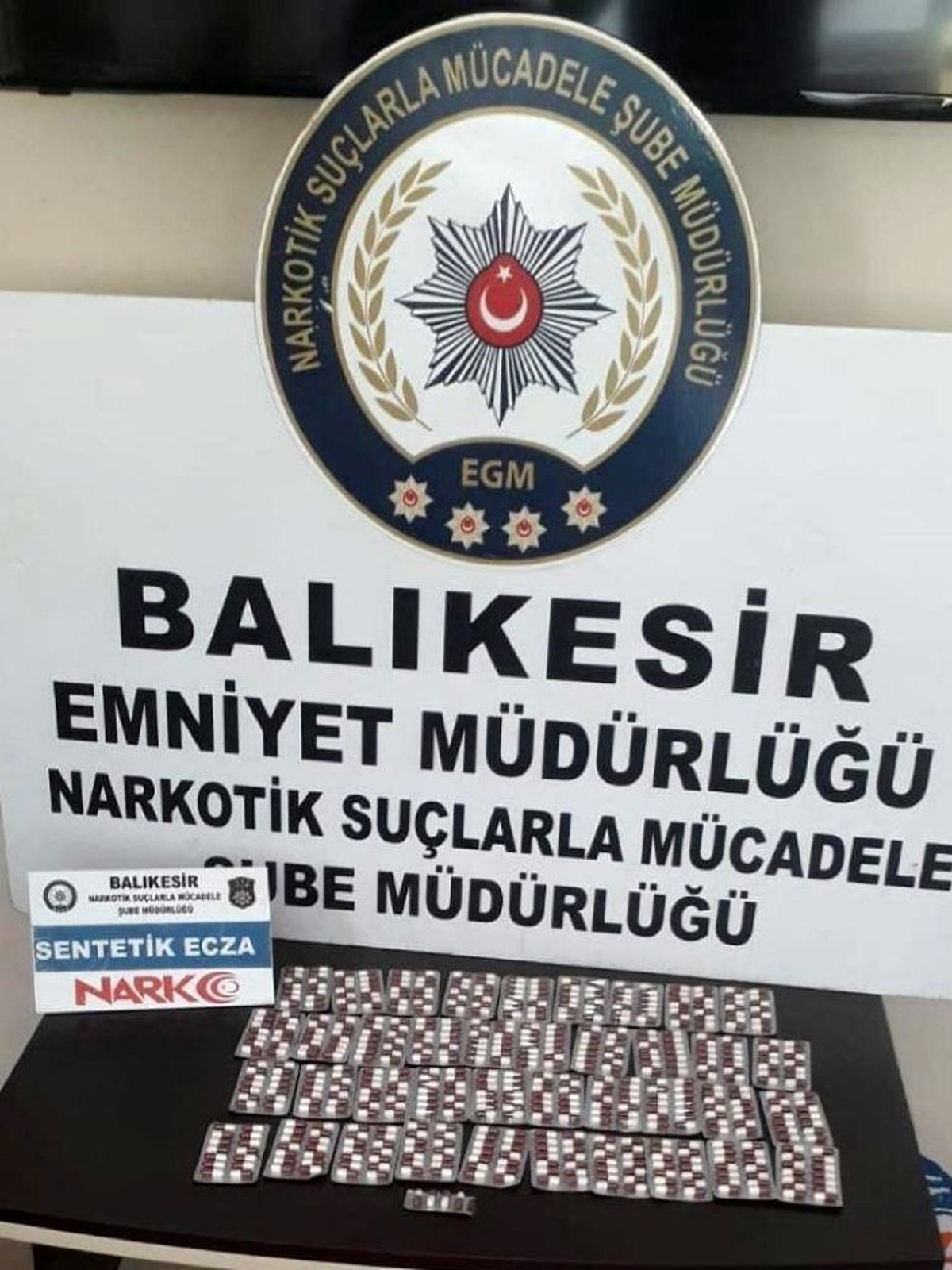 Polis uyuşturucu tacirlerine göz açtırmıyor