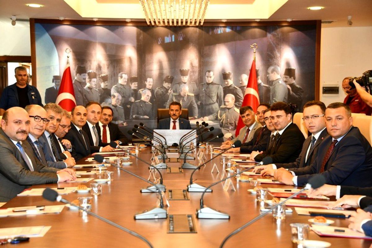 \'Sen İste Yeter, Kanser Çeker Gider\'