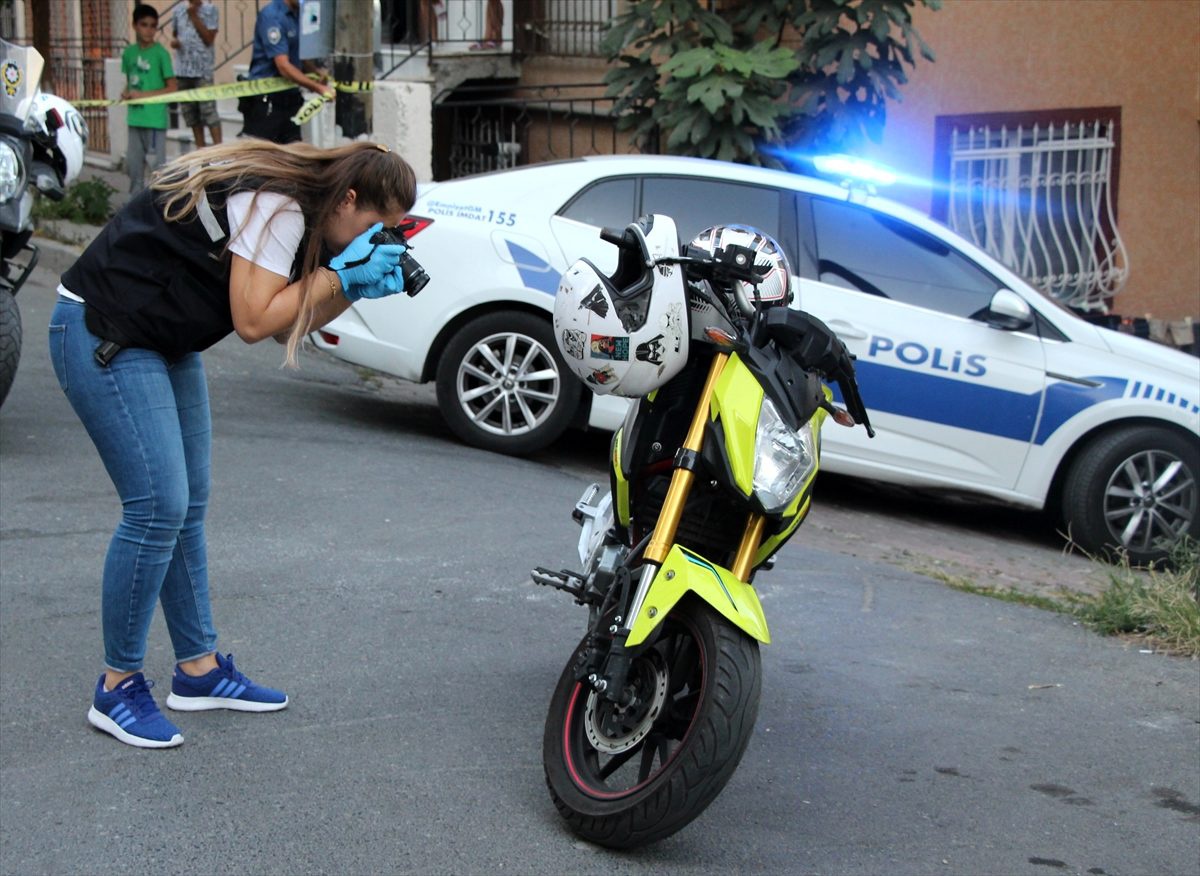 Sokaklarda ateş açan motosikletli saldırganlar, 2\'si çocuk 7 kişiyi yaraladı