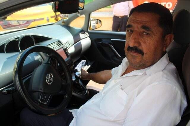 Taksisinde unutulan 87 bin lirayı sahibine teslim ederek, büyük takdir topladı