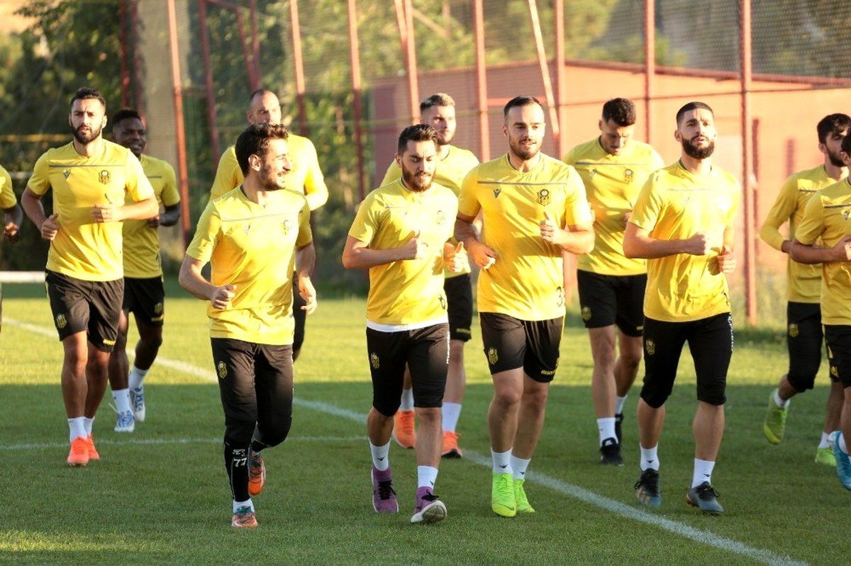 Yeni Malatyaspor\'da Galatasaray mesaisi sürüyor
