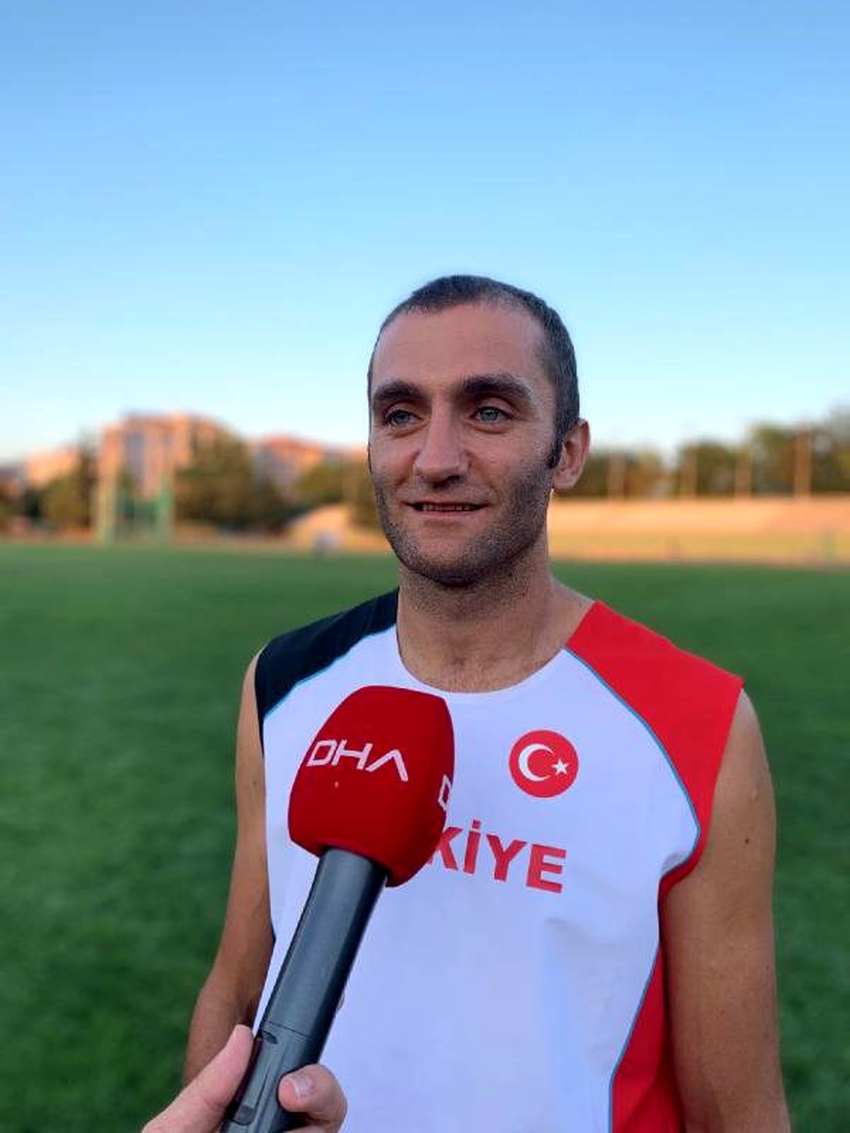 28 yaşında atletizme başladı, 400 metrede türkiye şampiyonu oldu