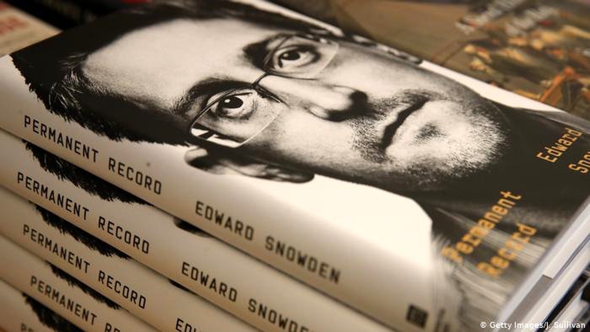 ABD Snowden\'ın kitabının gelirini istiyor
