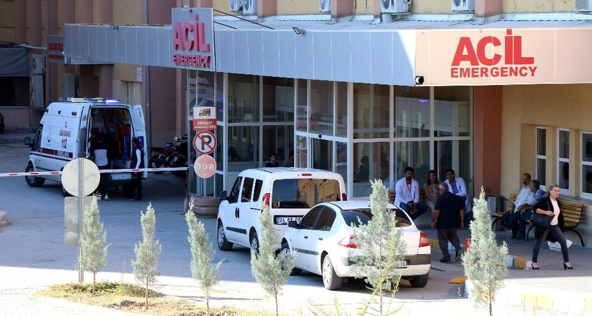 Alacaklısına sinirlenip kendi bacağına sıktı