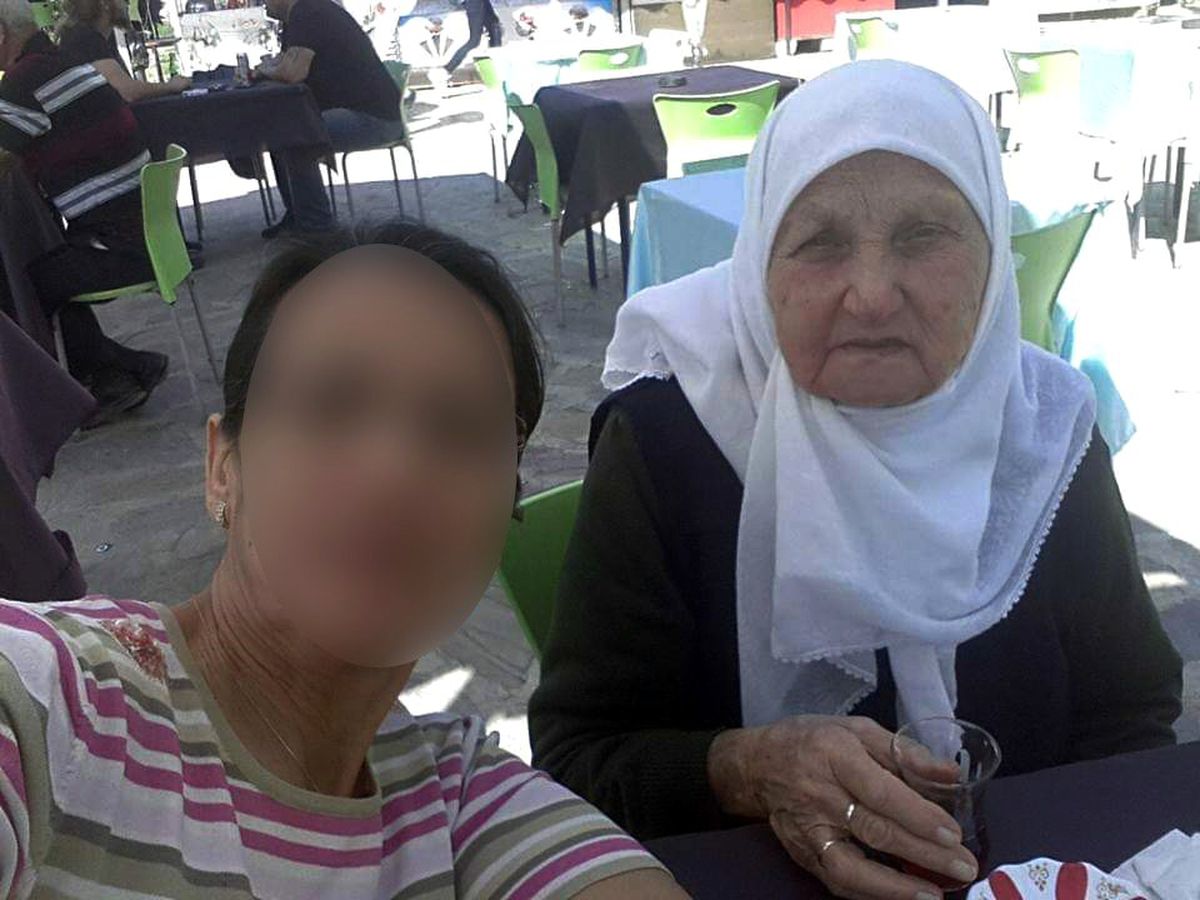 Antalya\'da 92 yaşındaki kadına baltalı gasp