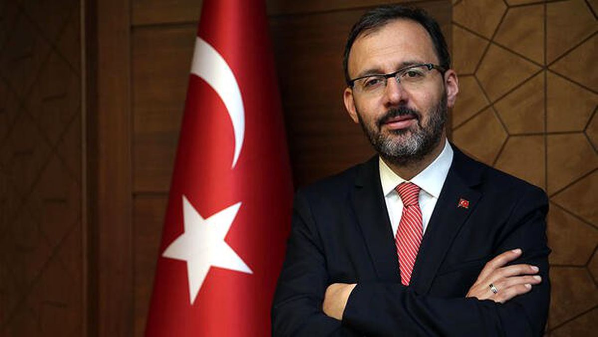 Bakan Kasapoğlu: "Başarılar Galatasaray, yolun sonu İstanbul"