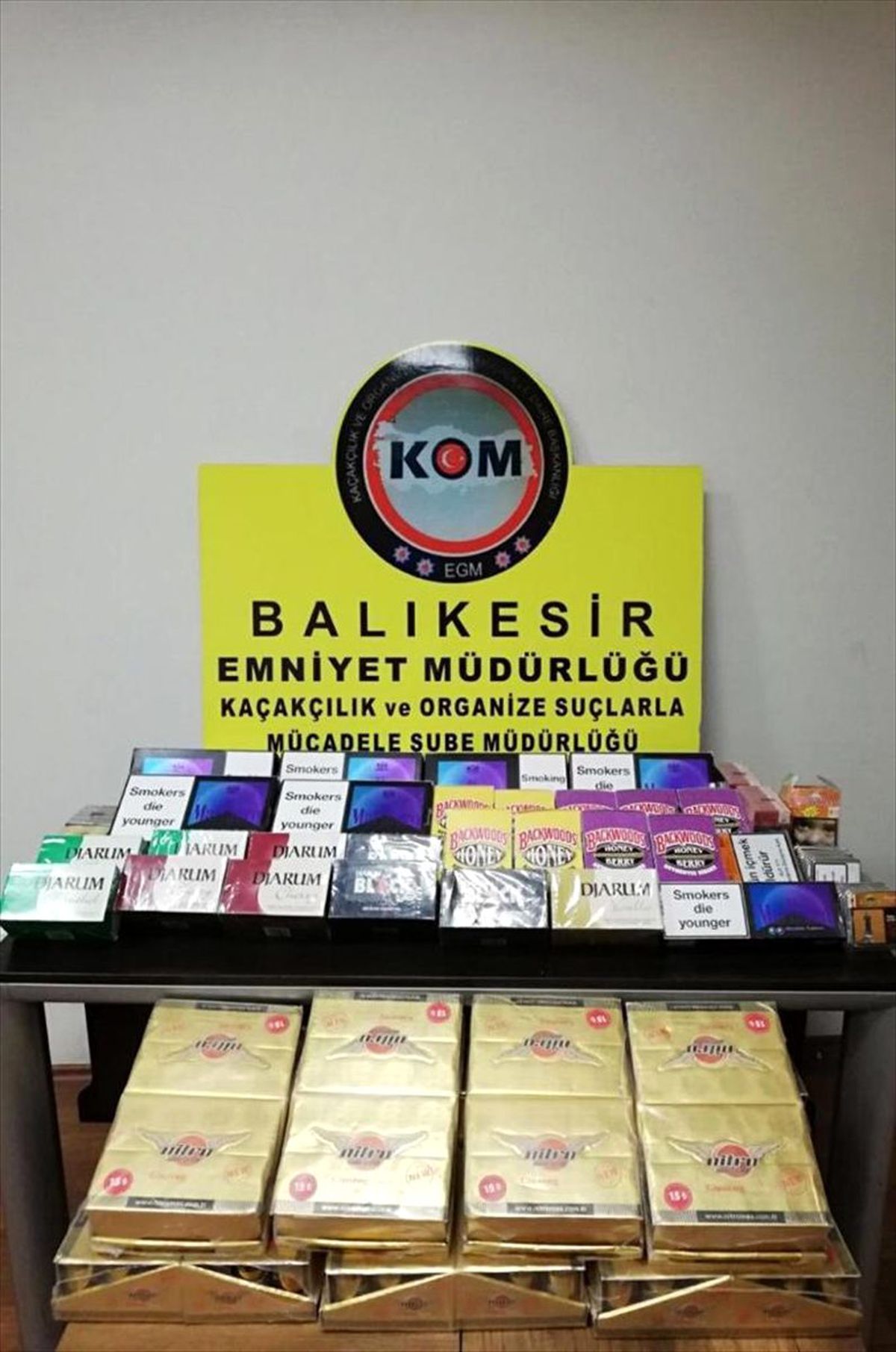 Balıkesir\'de kaçak sigara operasyonu