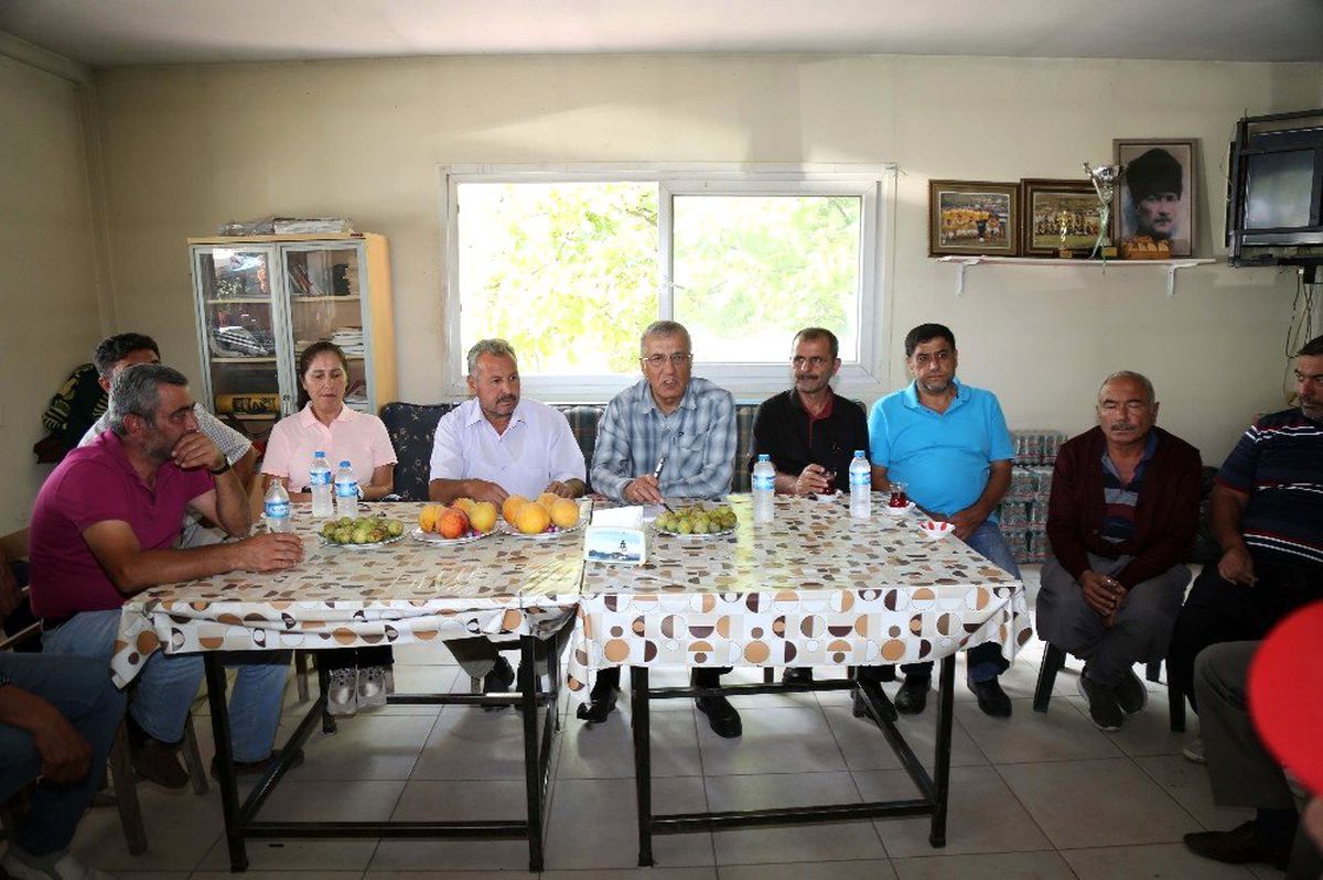 Başkan Tarhan\'dan üreticilere kooperatifleşme tavsiyesi