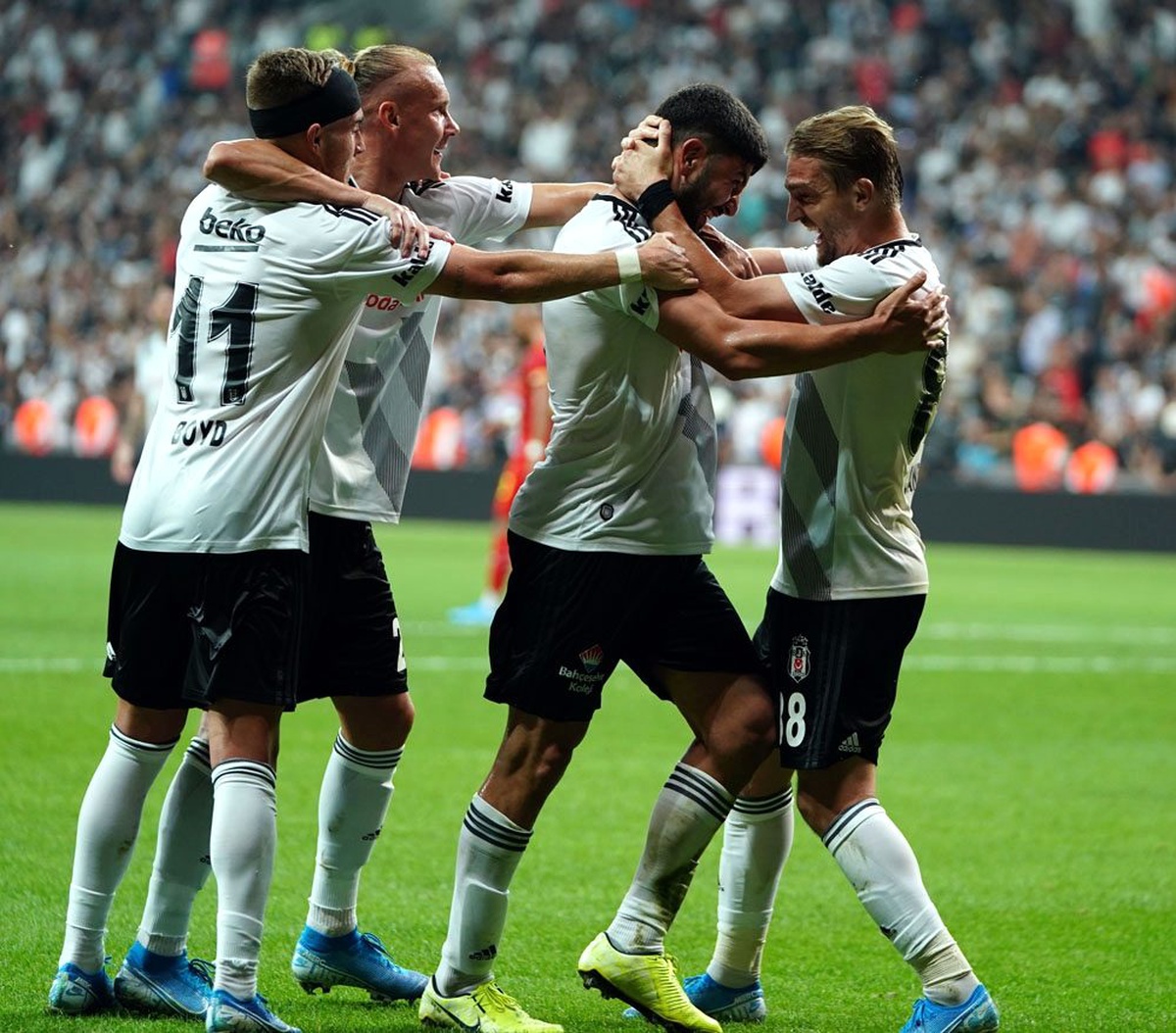 Beşiktaş, Avrupa\'daki 217. maçına çıkıyor
