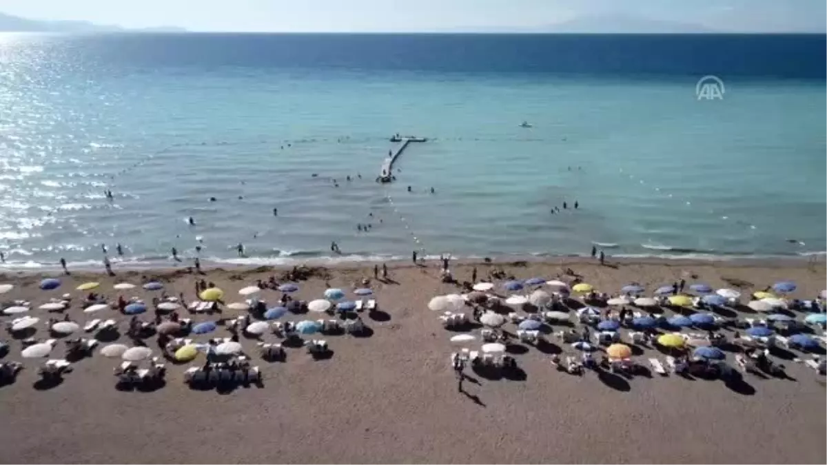 "Bozkırın" plajları sahilleri aratmıyor (1) - VAN/KONYA/